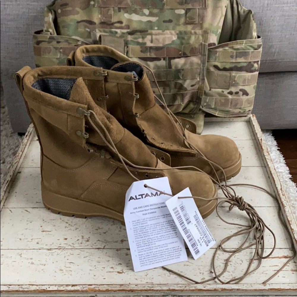 NWT ALTAMA Army Combat Boot (Temperate Weather)
